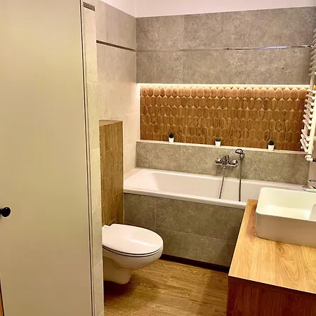 Апартаменты Posnania Comfort With Garden By Bookinghost *